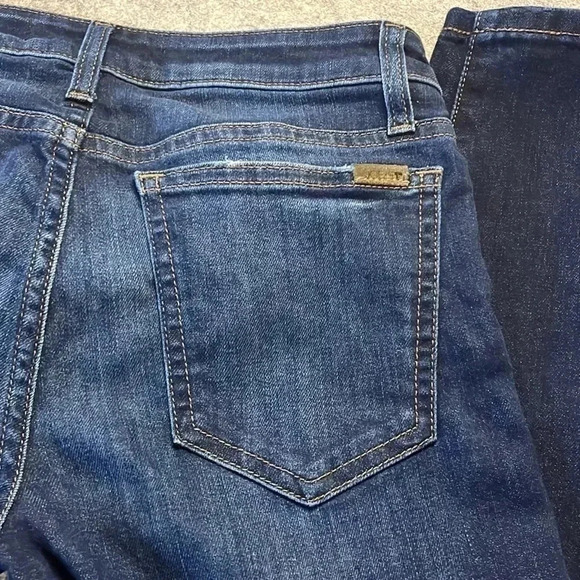 Joe’s Jeans The Icon Mid Rise Skinny Ankle,  Dark Wash. 26*28. - Picture 7 of 10